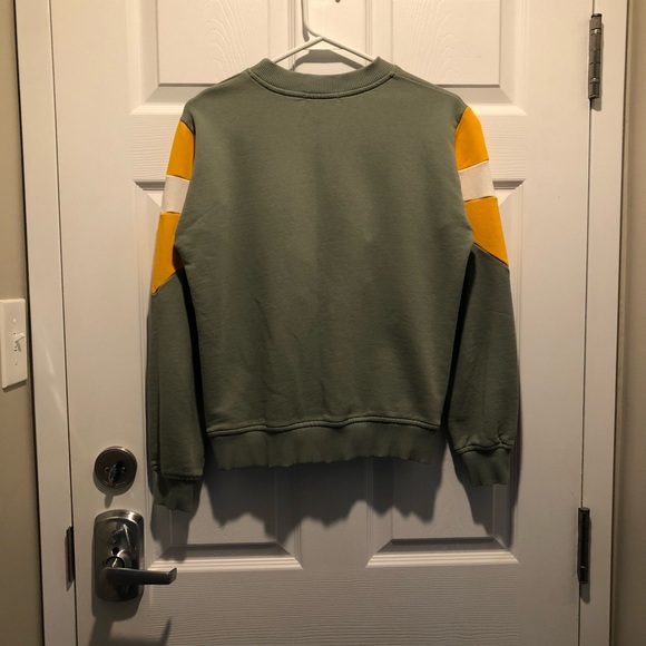 NA-KD Olive Crewneck - Picture 4 of 4
